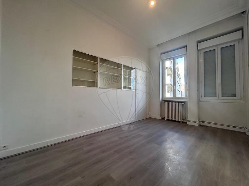 Appartement - 91 m² - 4 pièces