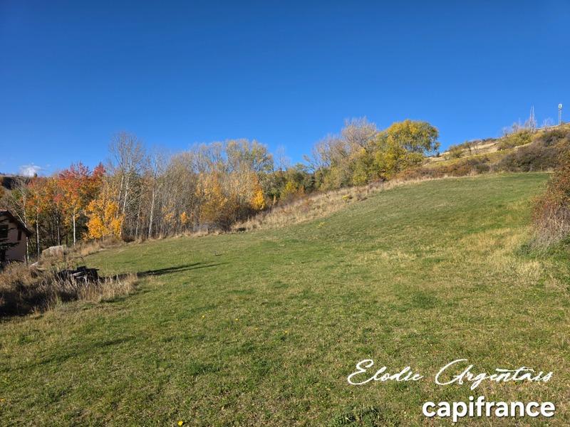 Terrain constructible - 5 194 m²