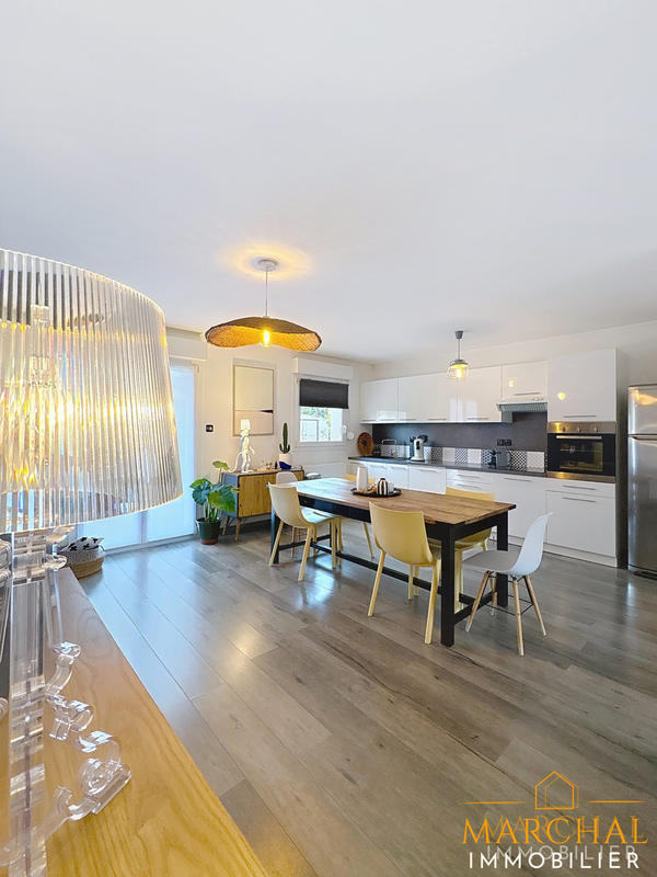 Maison - 109 m² - 6 pièces