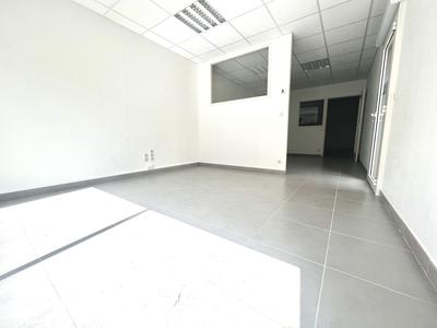 Bureau - 72 m² - 5 pièces