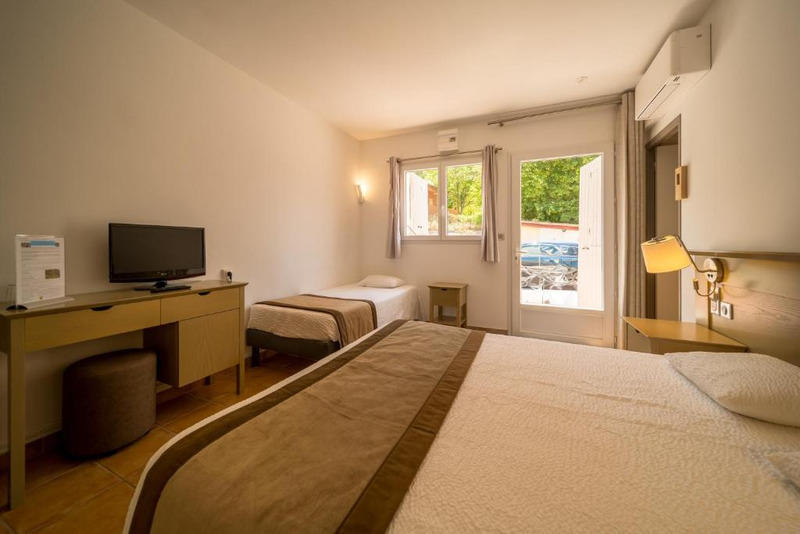 Fonds de commerce - 1 525 m²