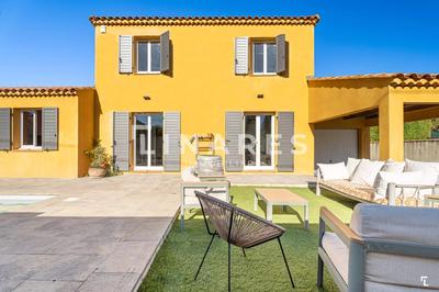 Maison - 122 m² - 5 pièces