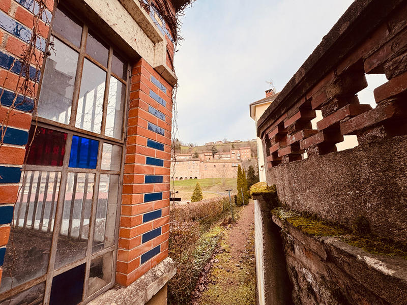 Maison - 316 m² - 9 pièces