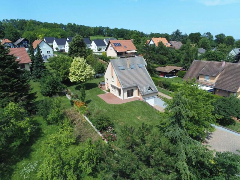 Maison - 200 m² - 8 pièces