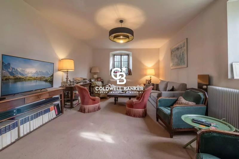 Maison - 554 m² - 15 pièces