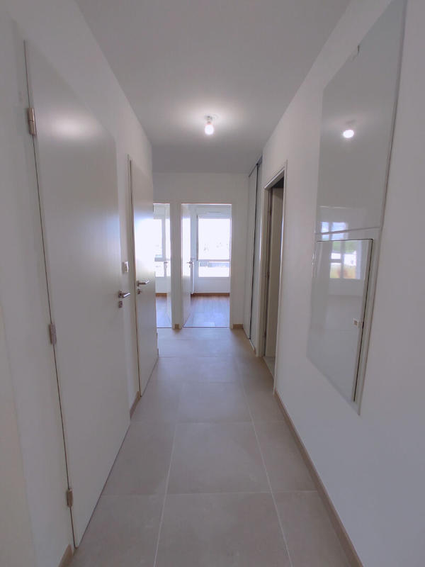 Appartement - 99 m² - 5 pièces