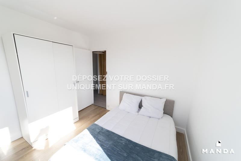 Chambre - 9 m² - 5 pièces