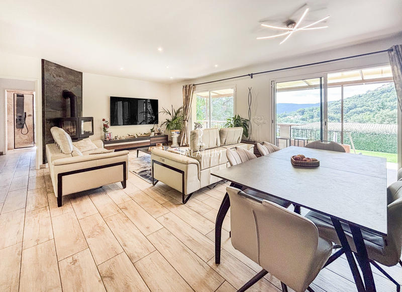 Villa - 150 m² - 6 pièces