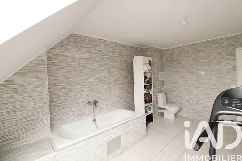 Maison - 189 m² - 8 pièces