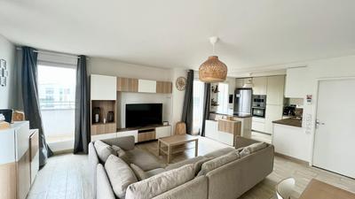 Appartement - 102 m² - 5 pièces