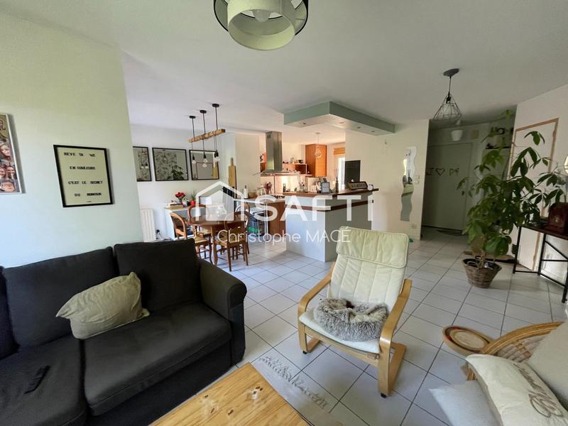 Appartement - 79 m² - 4 pièces