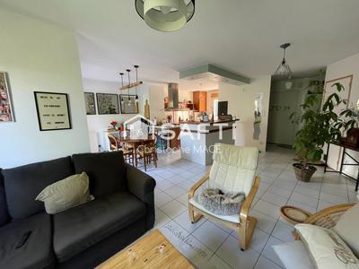 Appartement - 79 m² - 4 pièces