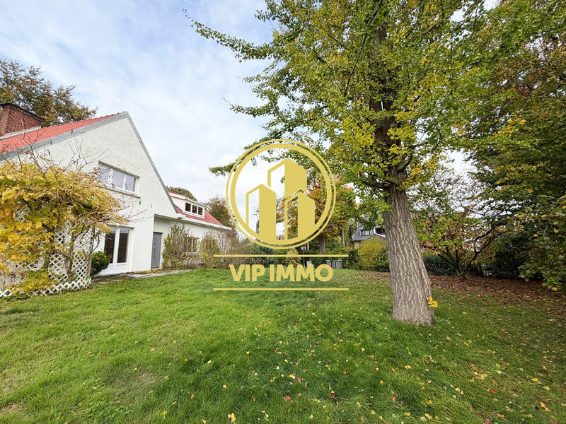 Maison - 188 m² - 7 pièces