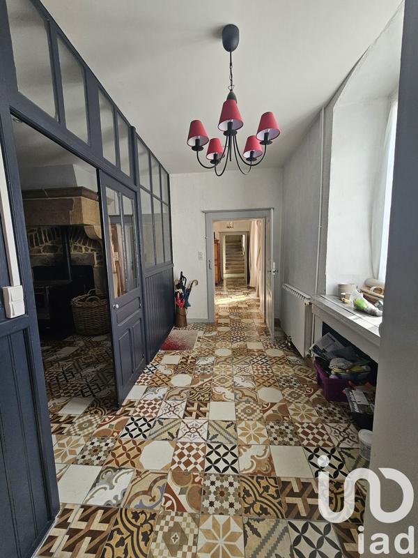 Maison - 213 m² - 6 pièces