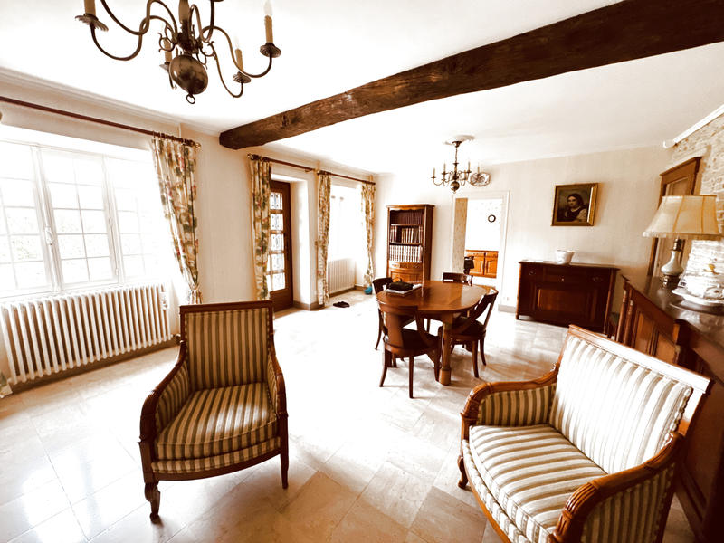 Propriété - 125 m² - 6 pièces