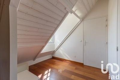 Maison - 185 m² - 8 pièces