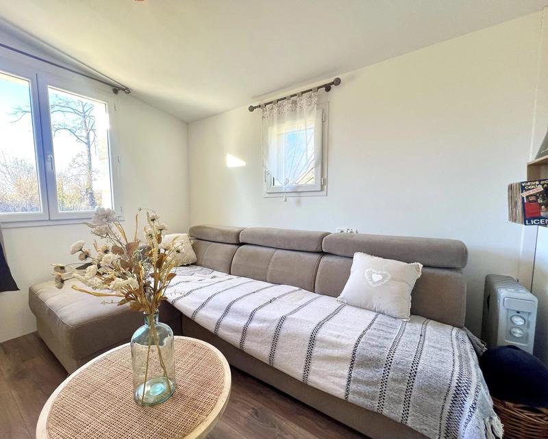 Maison - 240 m² - 8 pièces