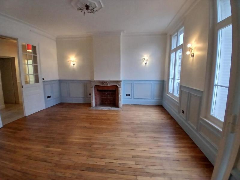 Appartement - 122 m² - 4 pièces