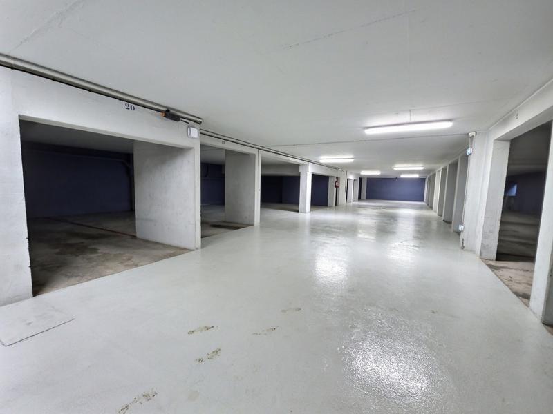Parking / Garage - 10 m²