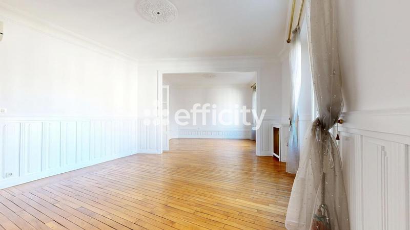 Appartement bourgeois - 110 m² - 4 pièces