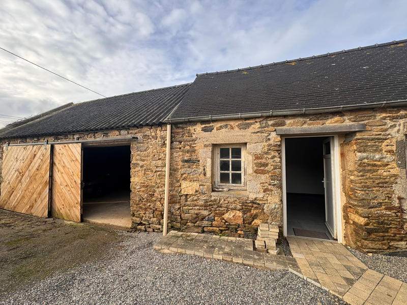 Maison - 104 m² - 4 pièces