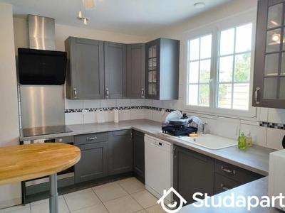 Chambre - 12 m² - 1 pièce