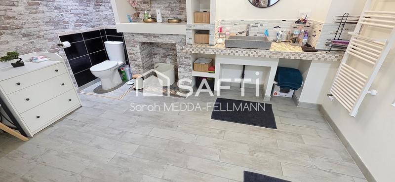 Maison - 230 m² - 7 pièces