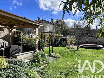 Maison de village - 263 m² - 8 pièces