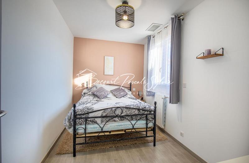 Maison - 93 m² - 5 pièces