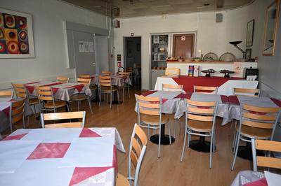 Local commercial - 906 m²