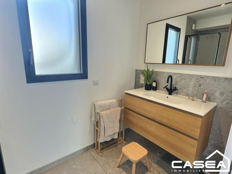 Maison - 117 m² - 6 pièces