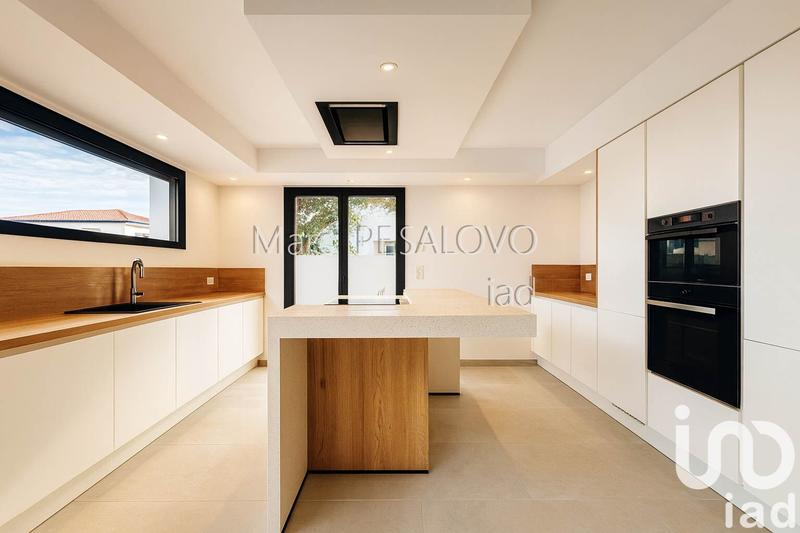 Maison - 99 m² - 4 pièces