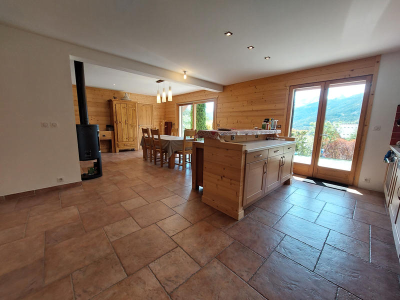 Maison - 130 m² - 4 pièces