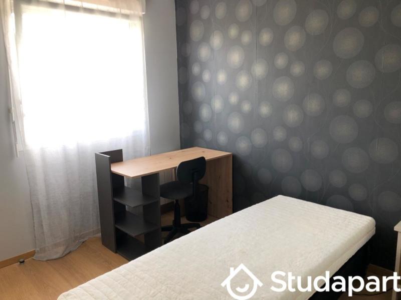 Chambre - 10 m² - 1 pièce