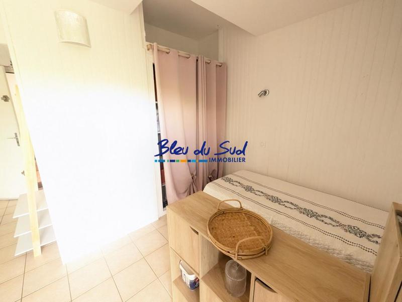 Studio - 25 m² - 1 pièce