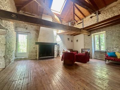 Maison ancienne - 223 m² - 10 pièces