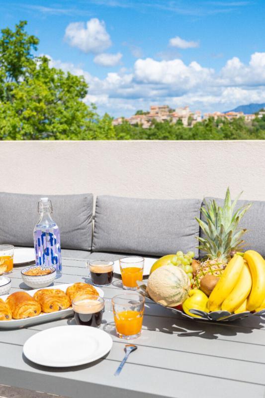 Villa - 210 m² - 8 pièces