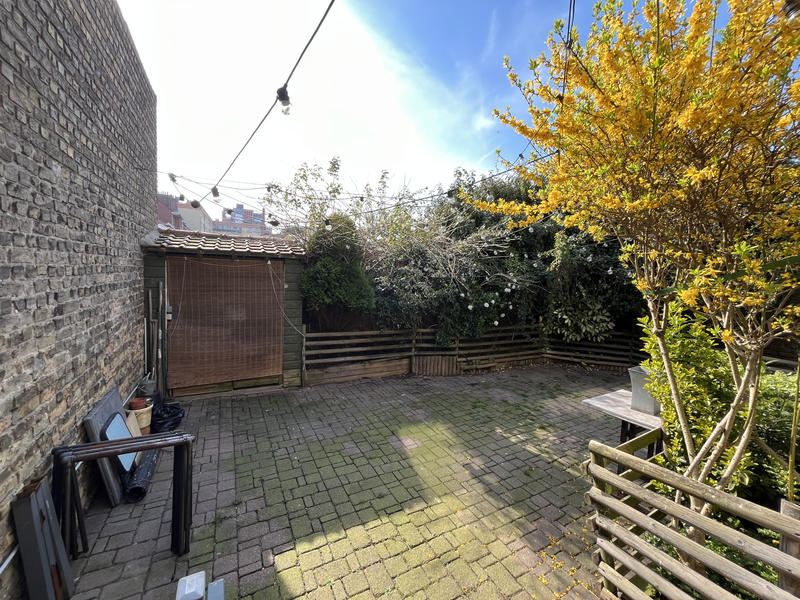 Maison - 199 m² - 8 pièces