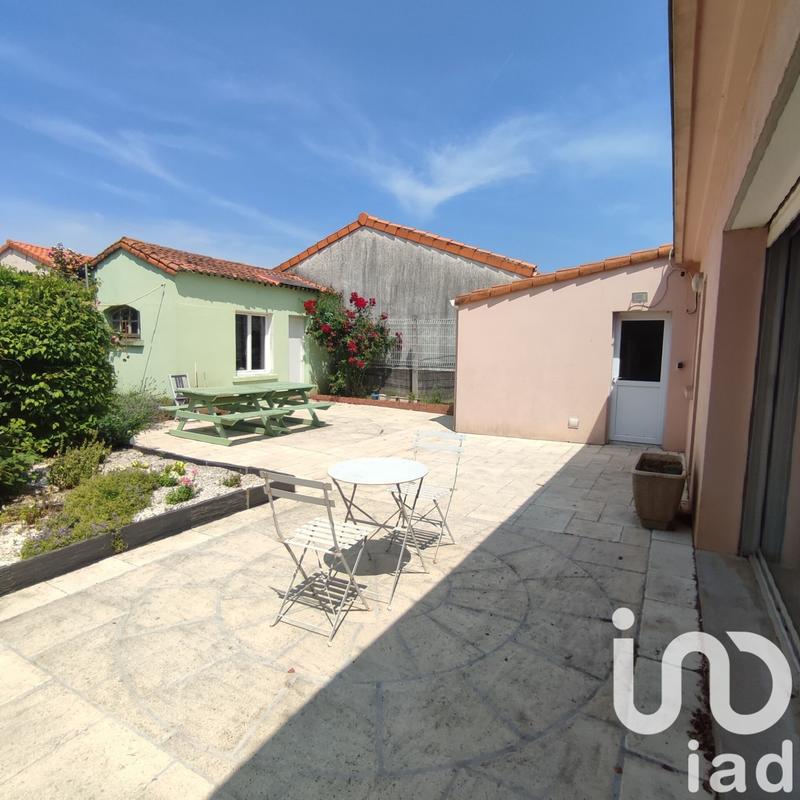 Maison - 181 m² - 8 pièces