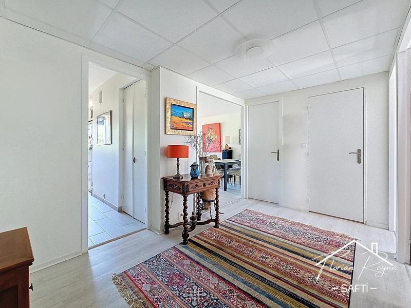 Appartement - 84 m² - 4 pièces