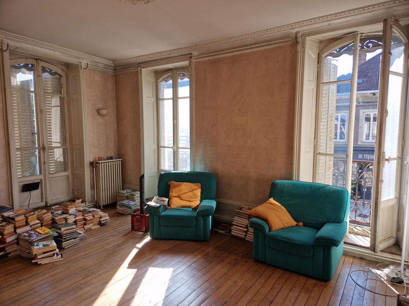 Appartement - 125 m² - 6 pièces