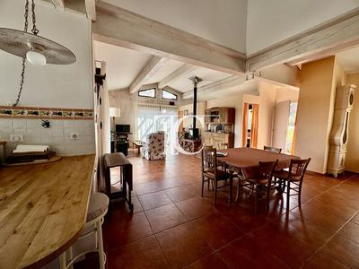 Maison de bois - 136 m² - 5 pièces