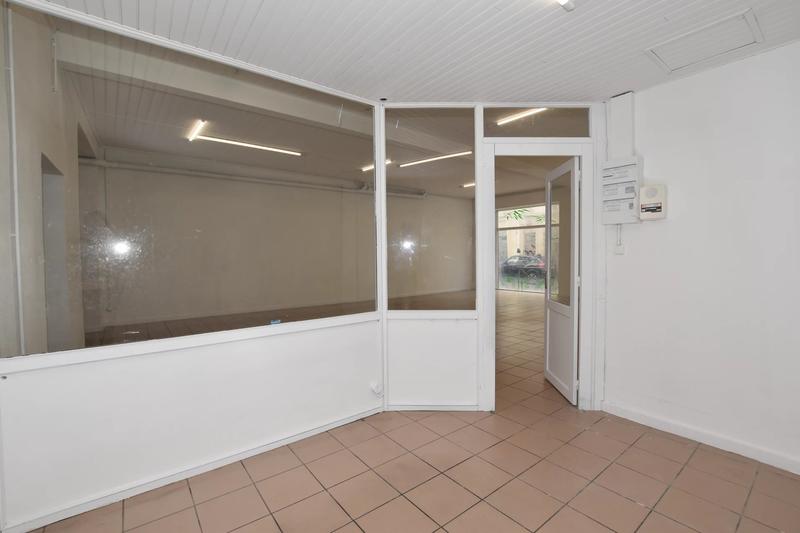 Local commercial - 95 m² - 2 pièces