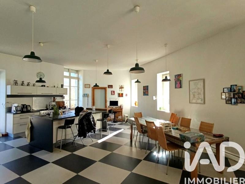 Maison - 448 m² - 14 pièces