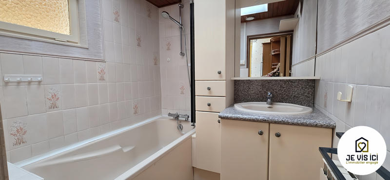 Maison - 75 m² - 5 pièces