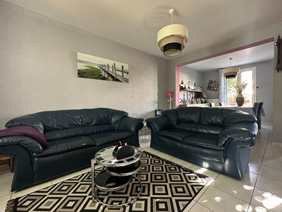 Maison - 93 m² - 5 pièces