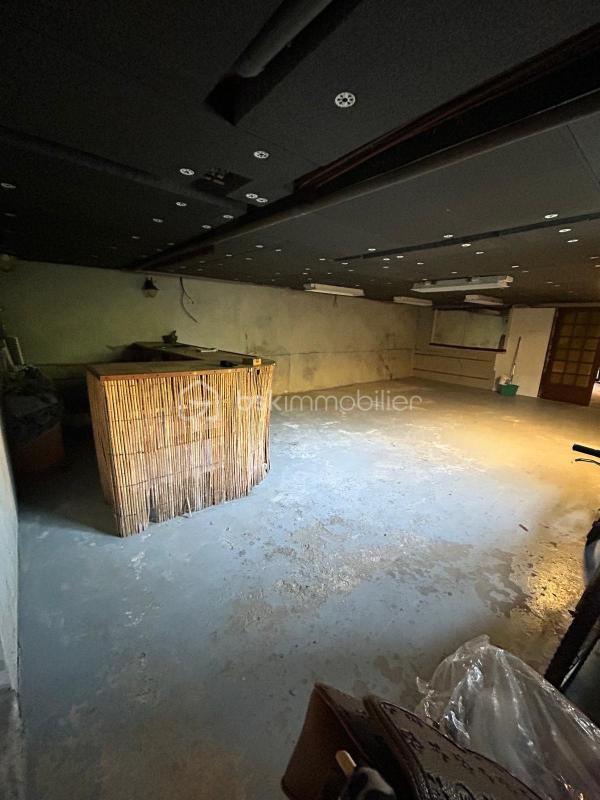 Maison traditionnelle - 137 m² - 6 pièces