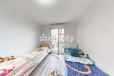 Appartement - 77 m² - 4 pièces