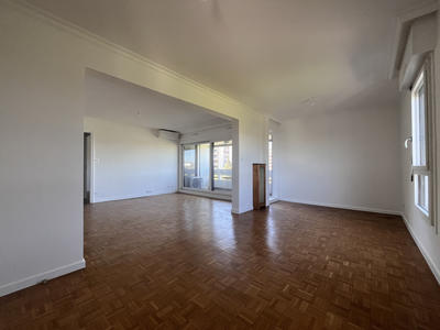 Appartement - 95 m² - 4 pièces