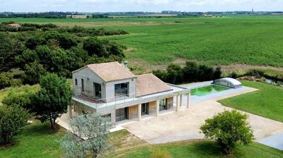 Maison - 218 m² - 10 pièces